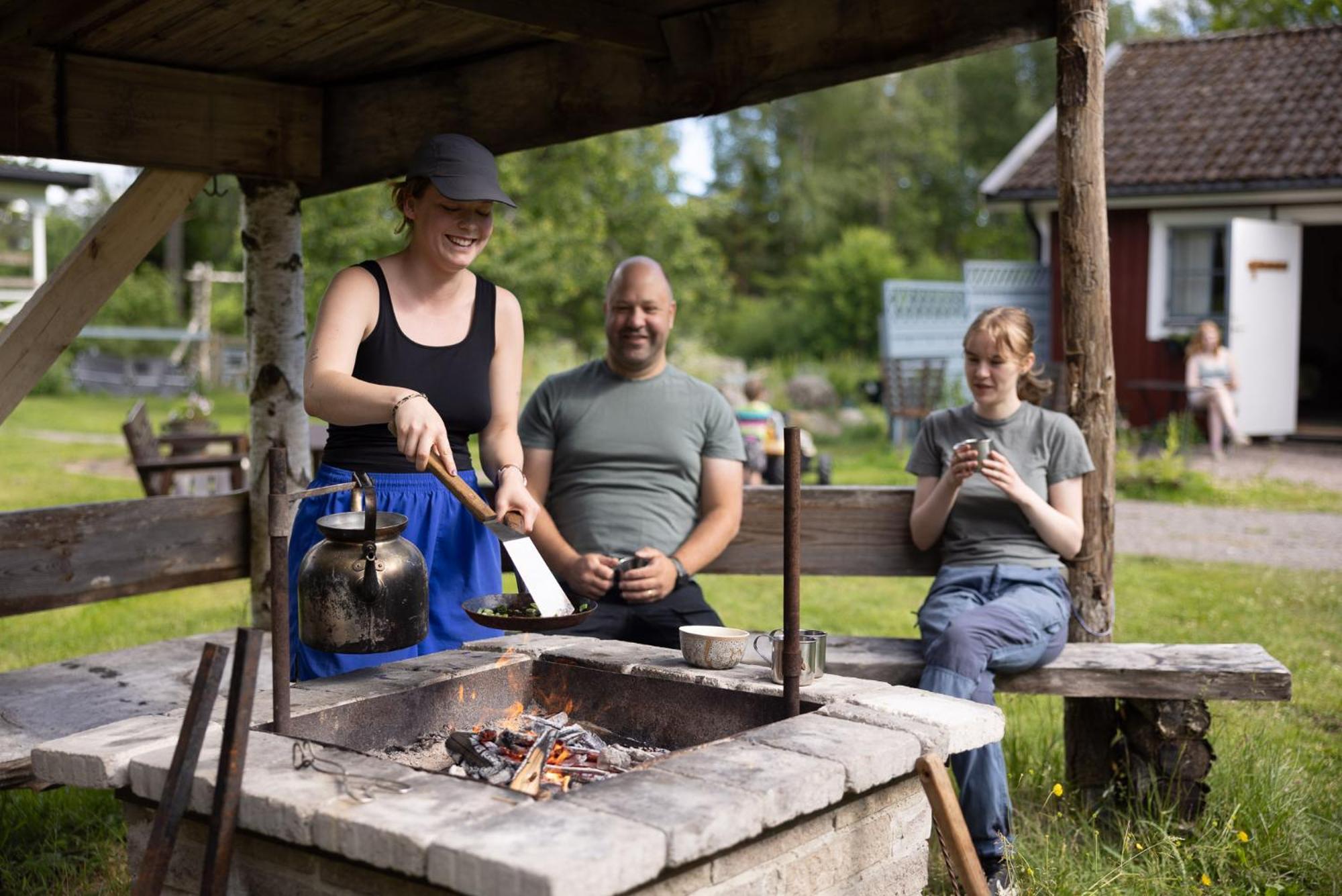 Ekologiska Fru Gran B&B I Tiveden Gardsjo エクステリア 写真